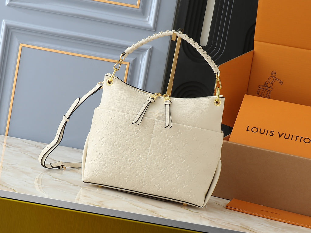 B1W35E115 Popular leather bag