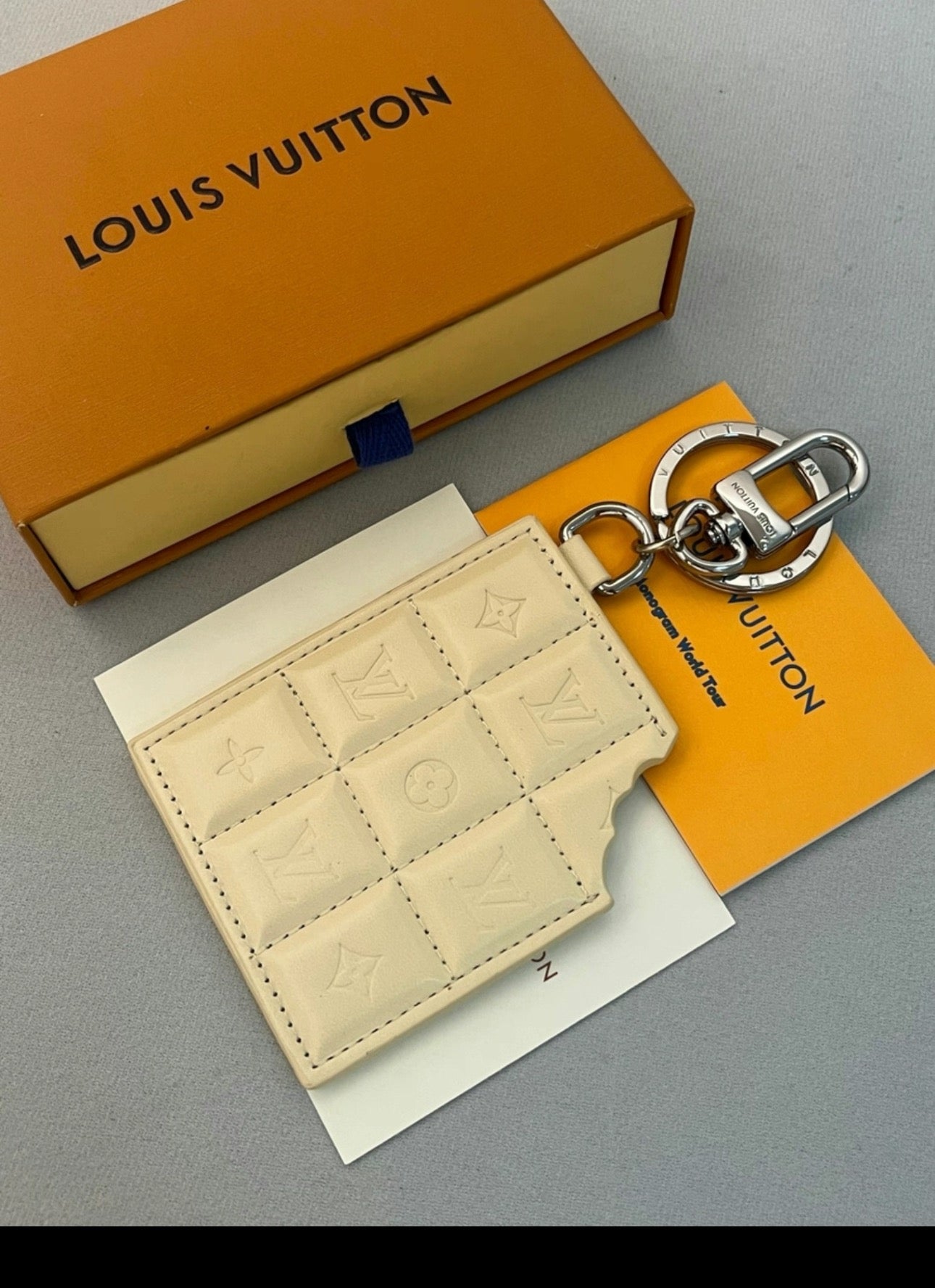 A1R85E6 Popular bag 's charms accessories