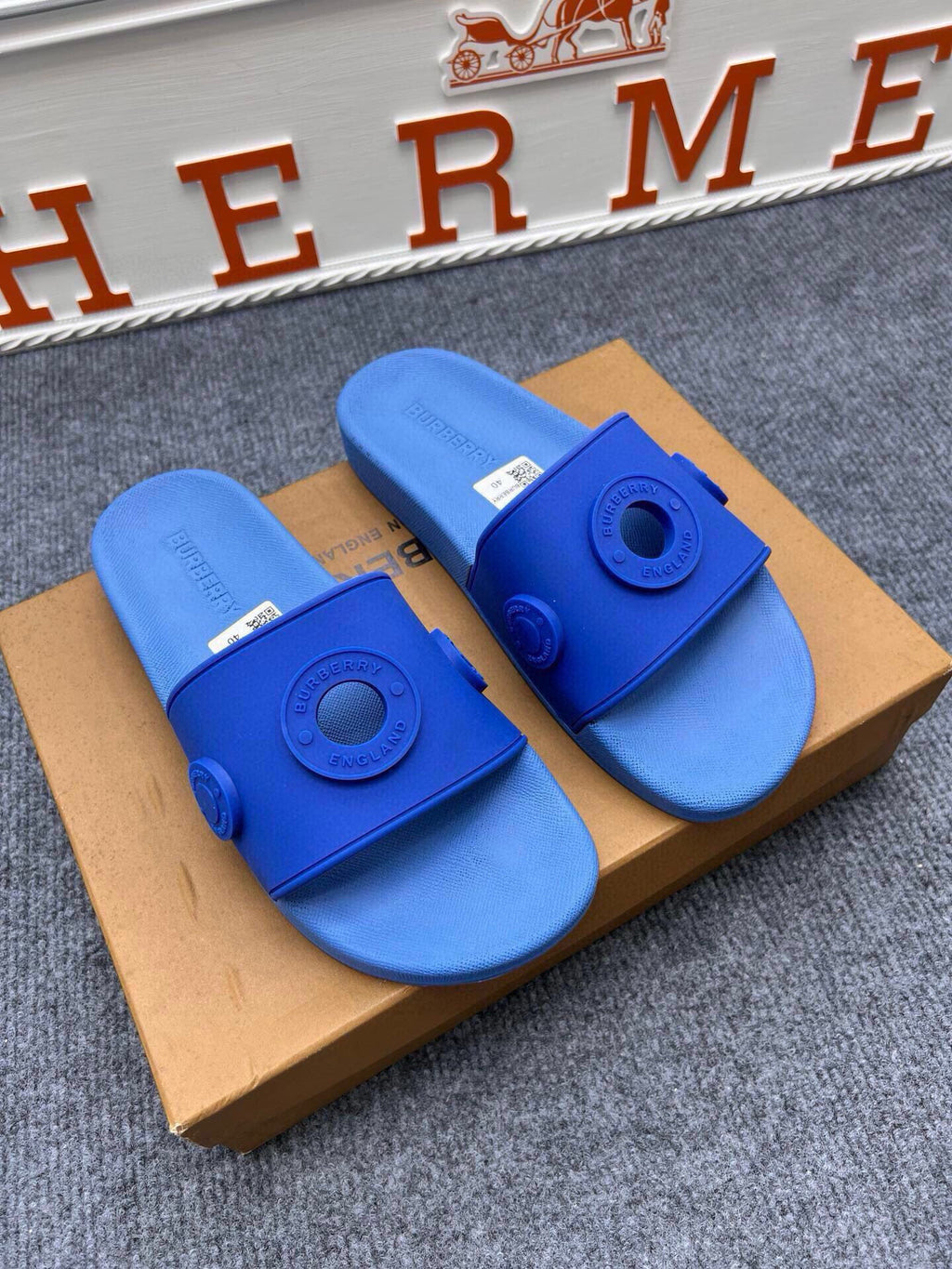 Z5Z35R252 Popular Slippers