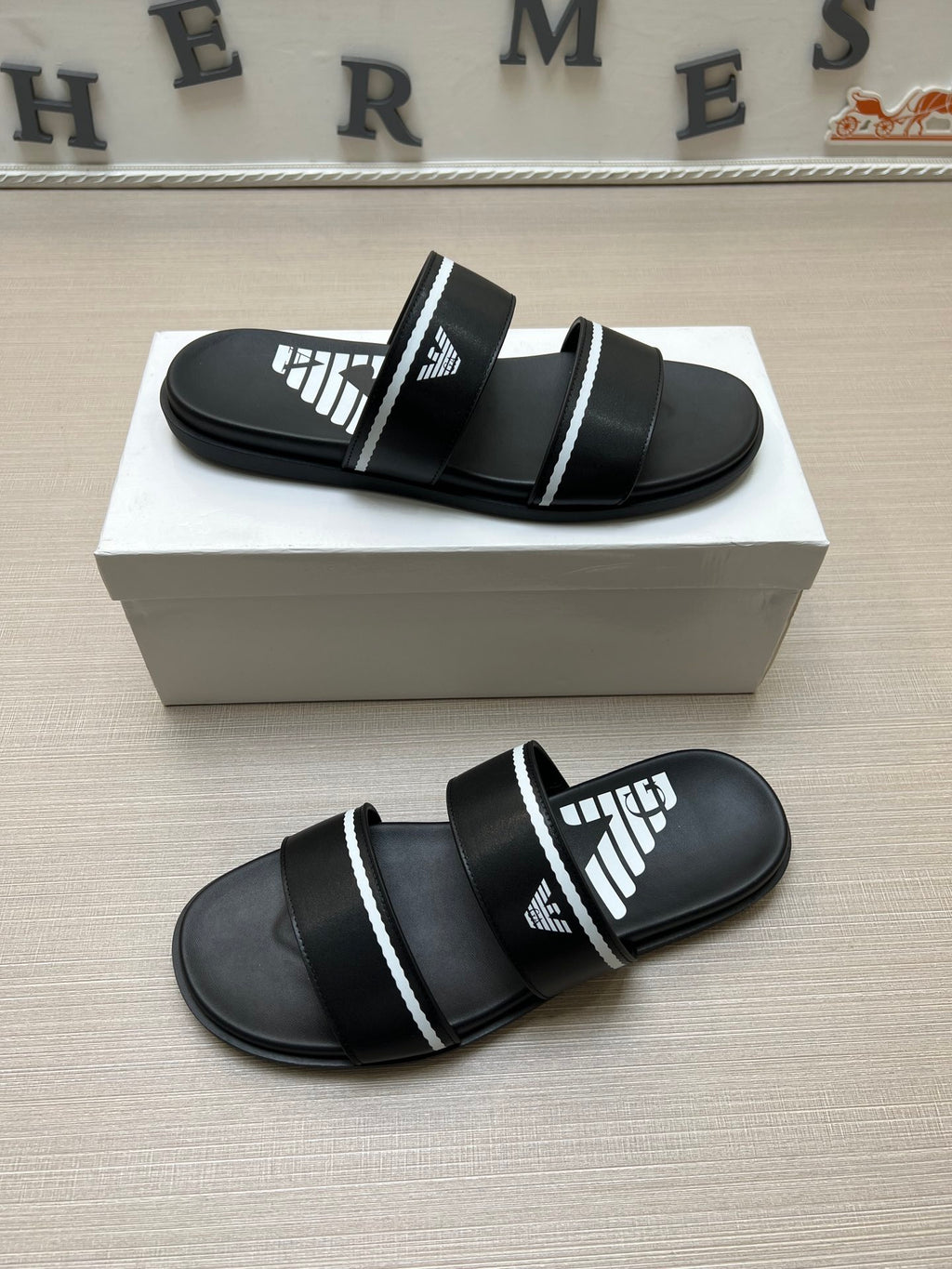 Z5ZA102 Popular slippers