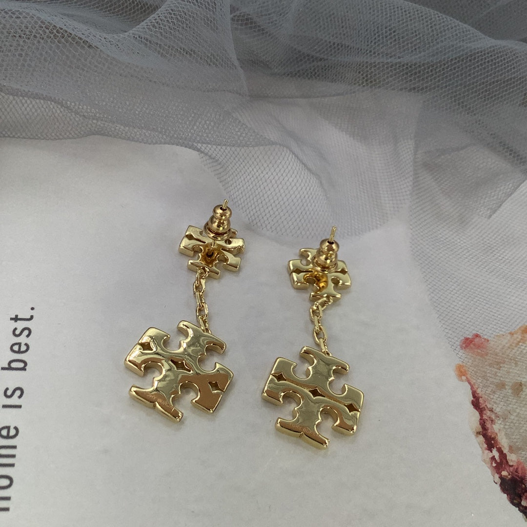 X1Z54A468E Popular  Earrings