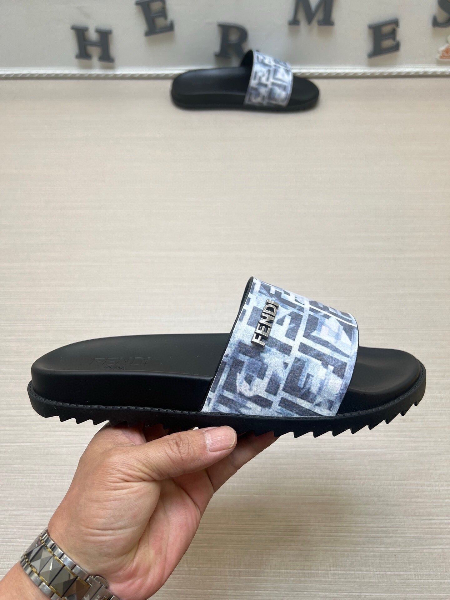 Z5ZF15 Popular slippers