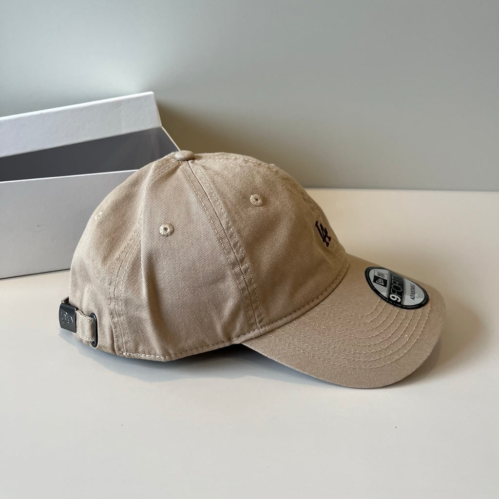 M1Q85A78 Popular hats