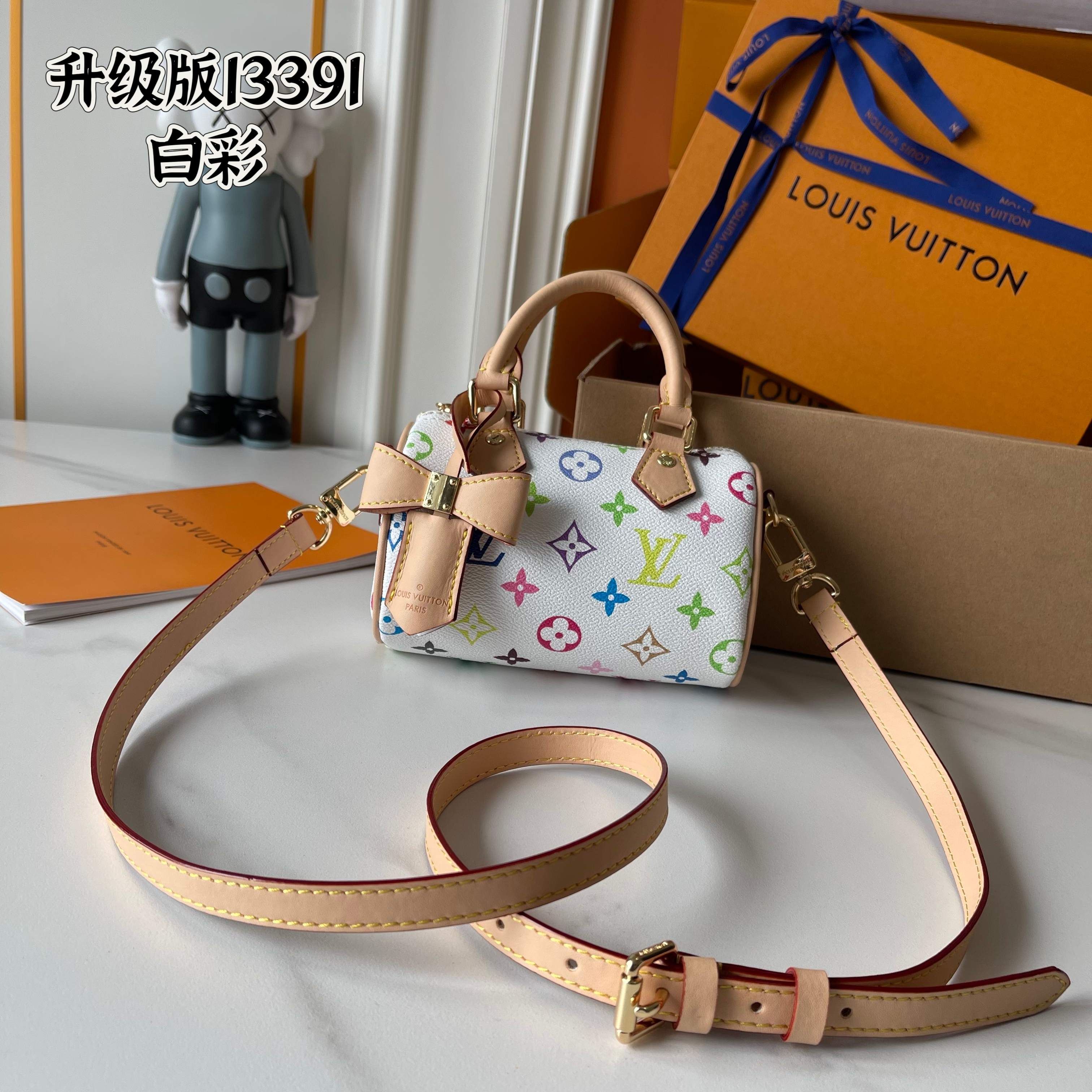 B1W35E98 Popular leather bag