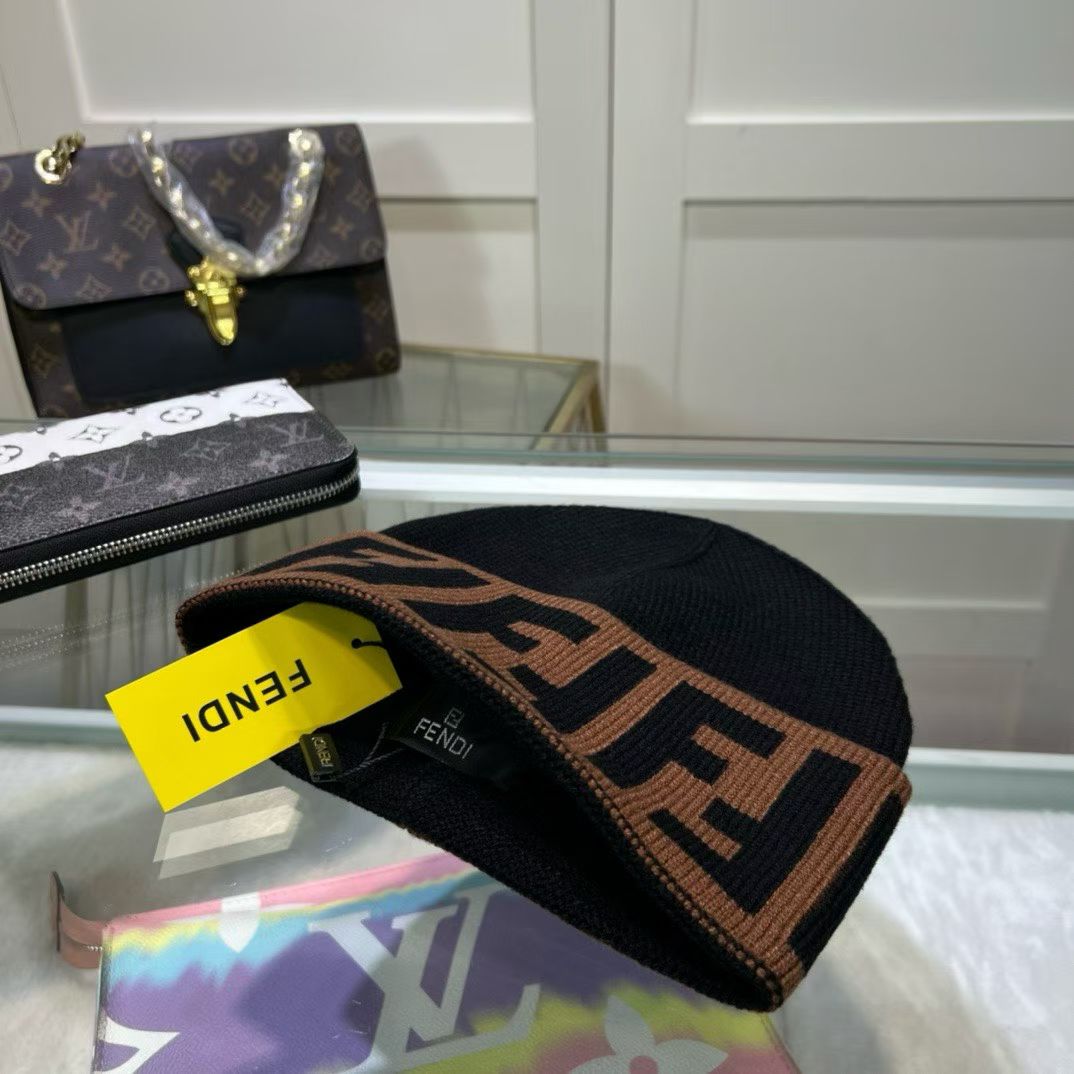M1R86F79 Popular hats