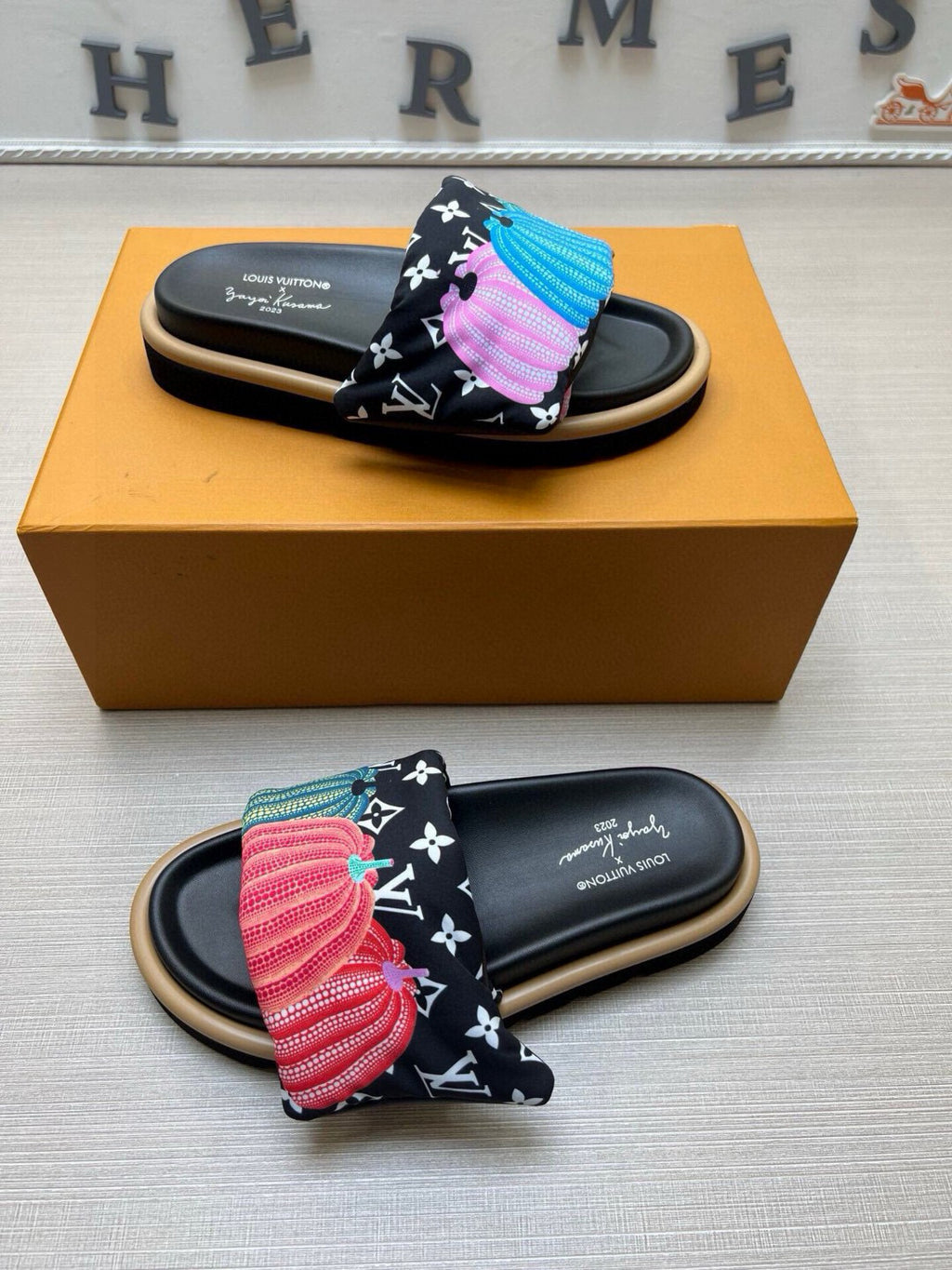 Z5QE11 Popular Slippers