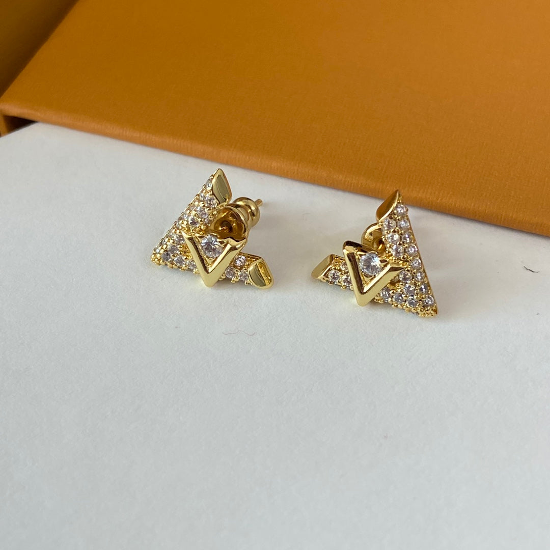 X1X34E609X  Popular  Earrings Bracelets Necklaces