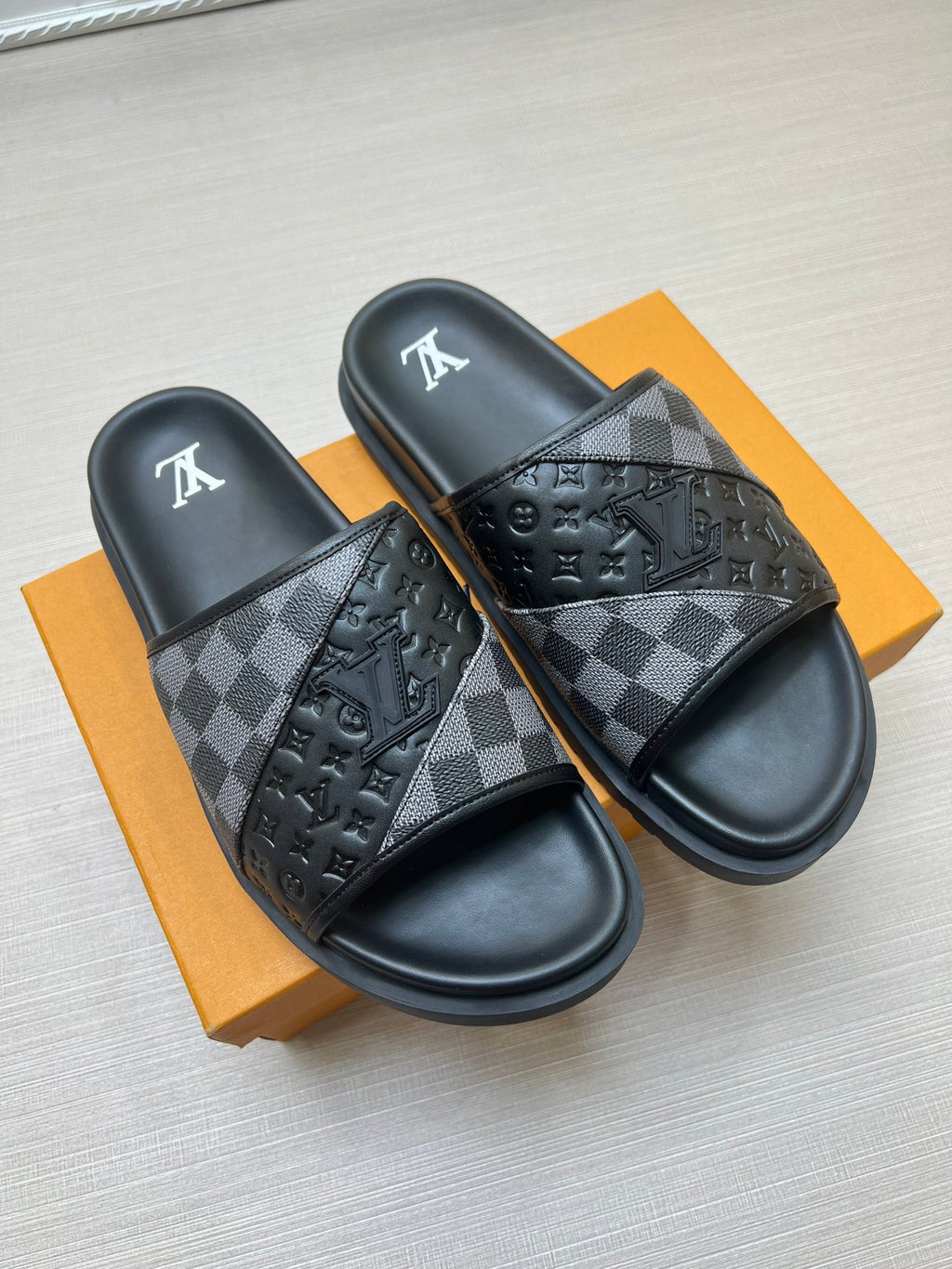 Z5ZE2 Popular slippers