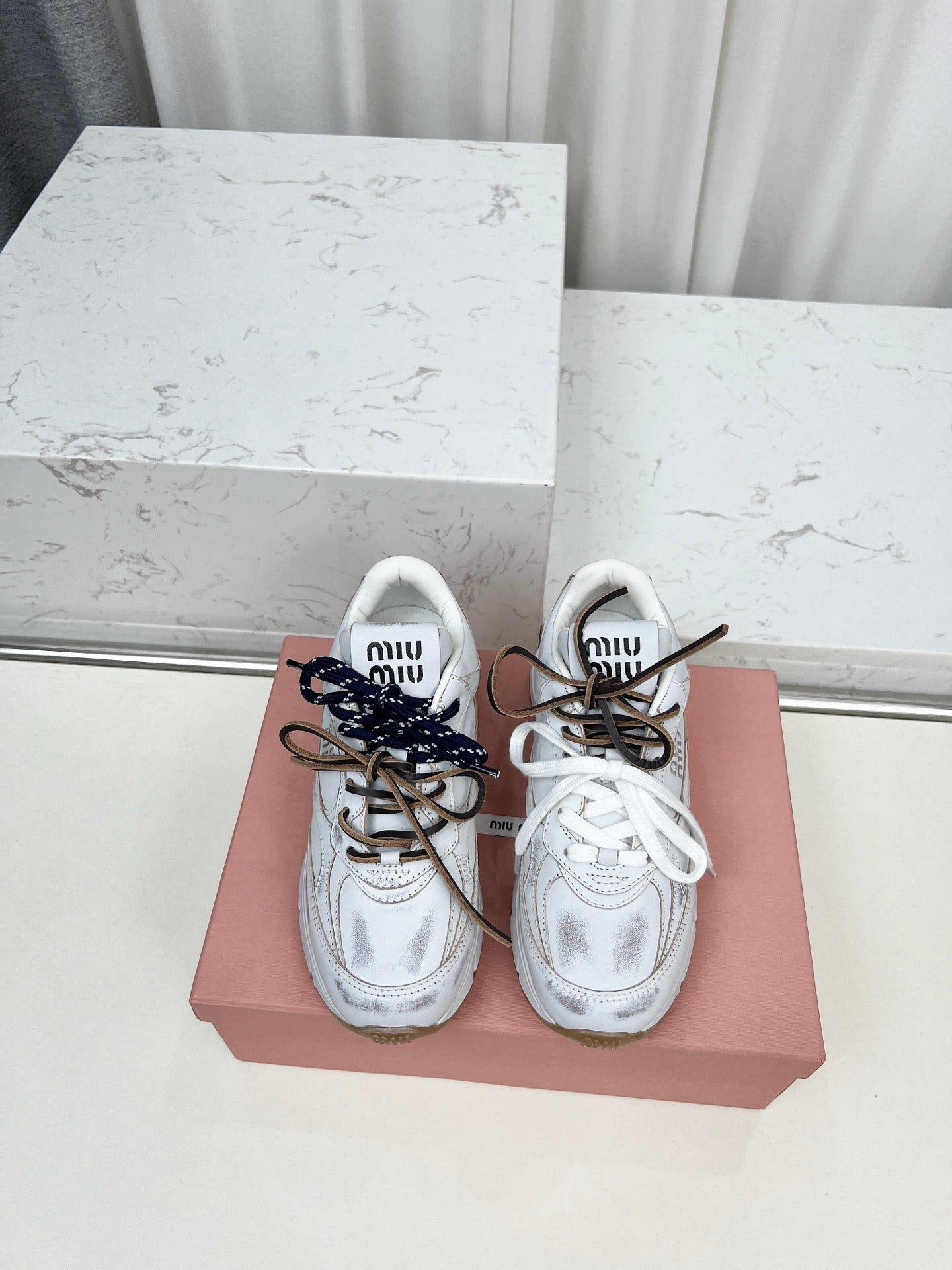 Z2Z85A47  Popular high quality shoes