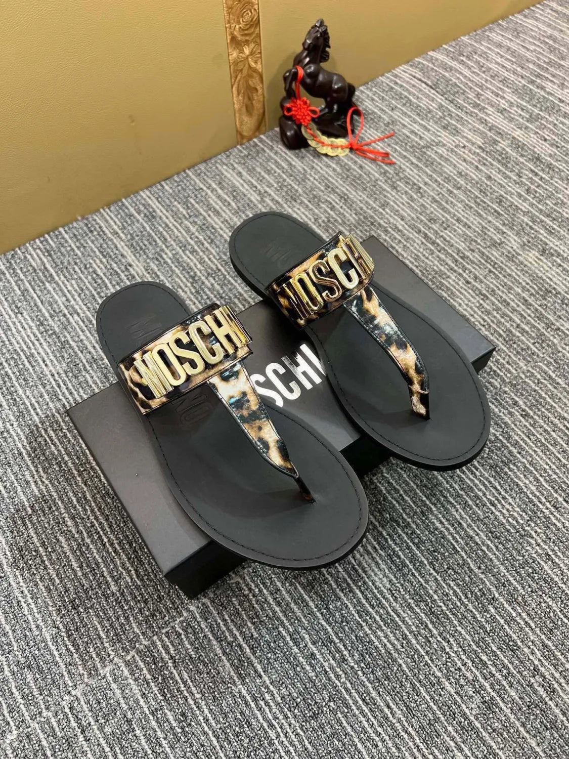 Z54A118 Popular slippers