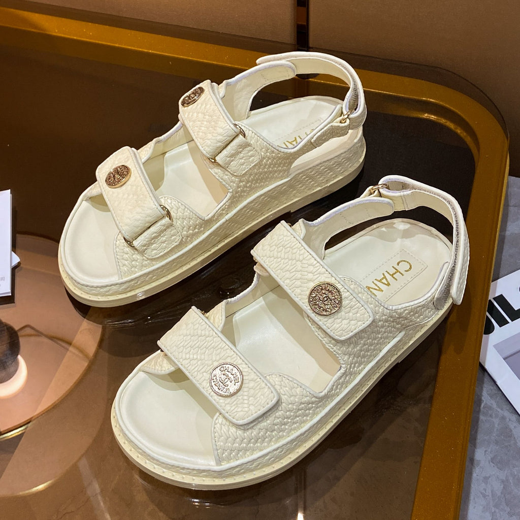 Z2Q55C49 Popular leather shoes