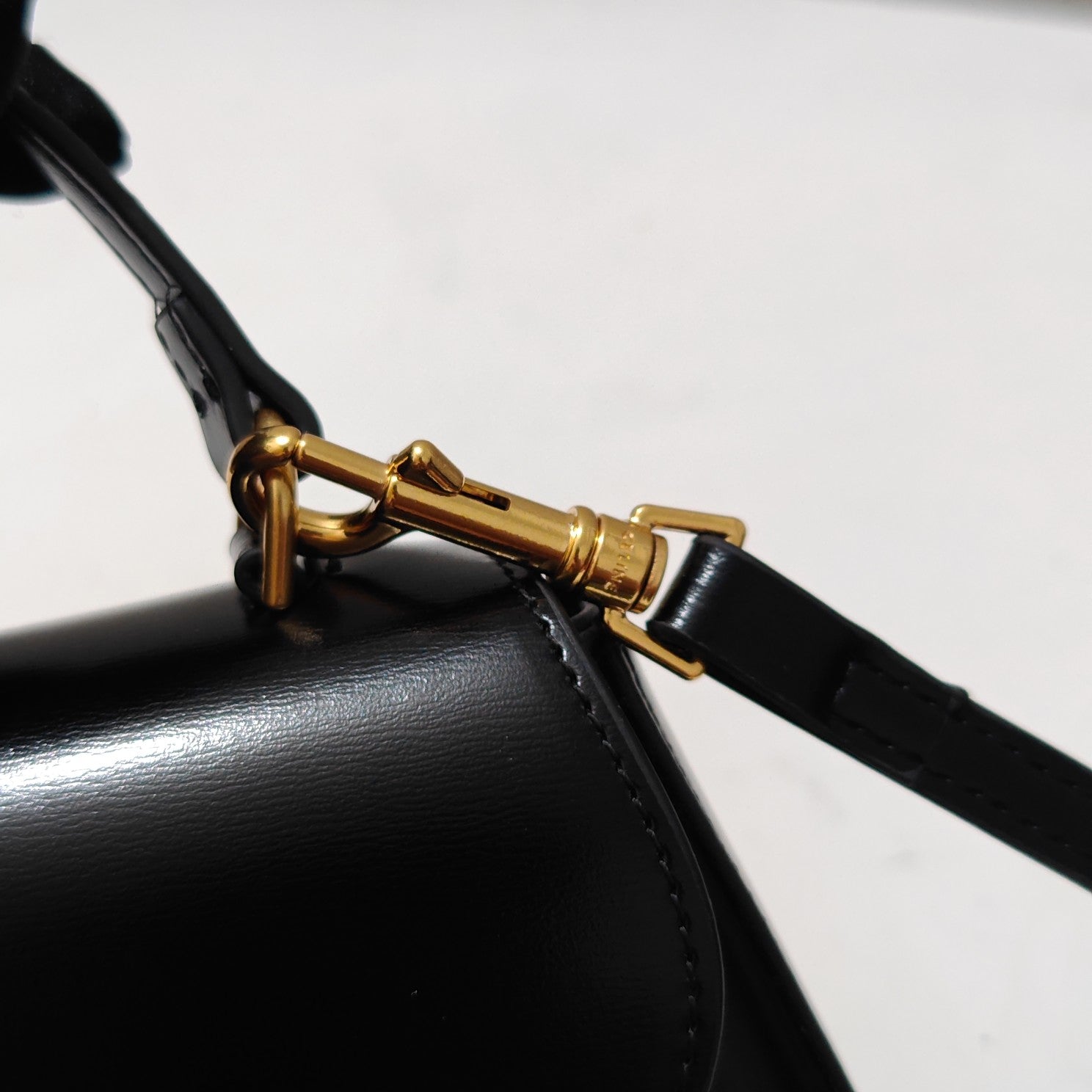 B1N165N91 Popular   leather bag