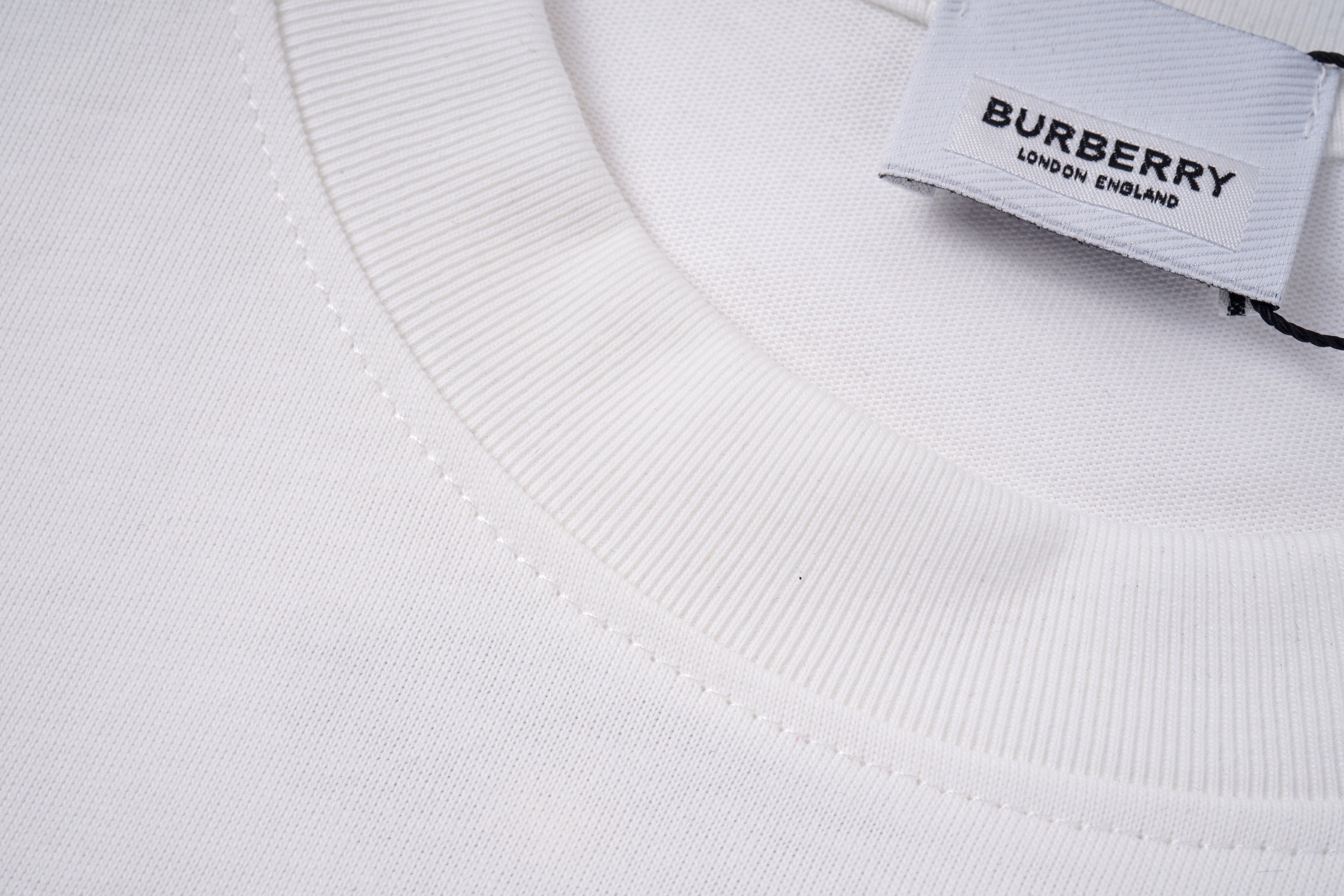 U1W25R32  Popular T-shirts