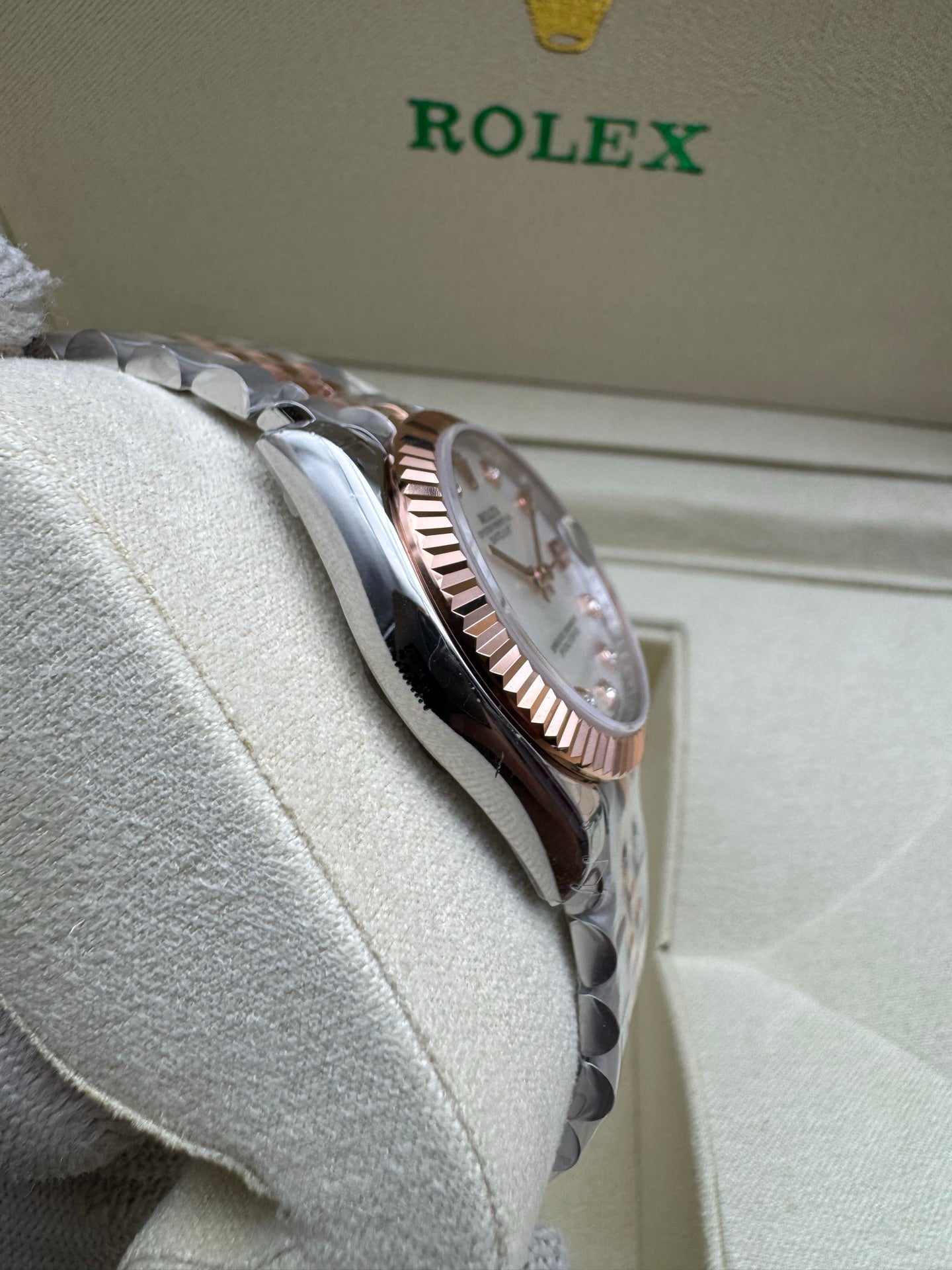 L1R36L11 Popular Watches