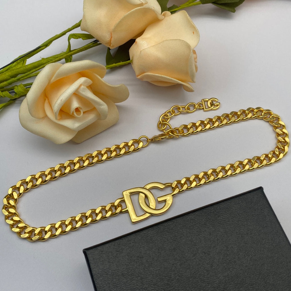 X1N45A5X Popular  Bracelets .Necklaces