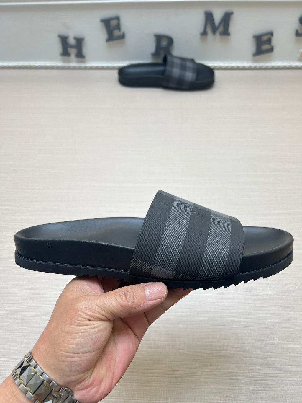 Z5ZR119 Popular slippers