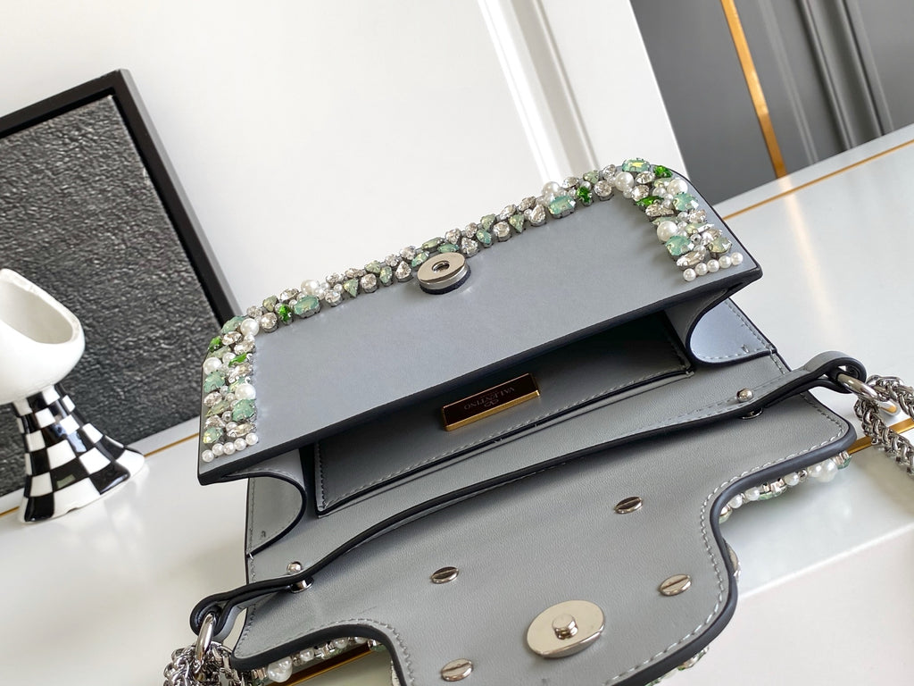 B1P36A74 Popular leather bag