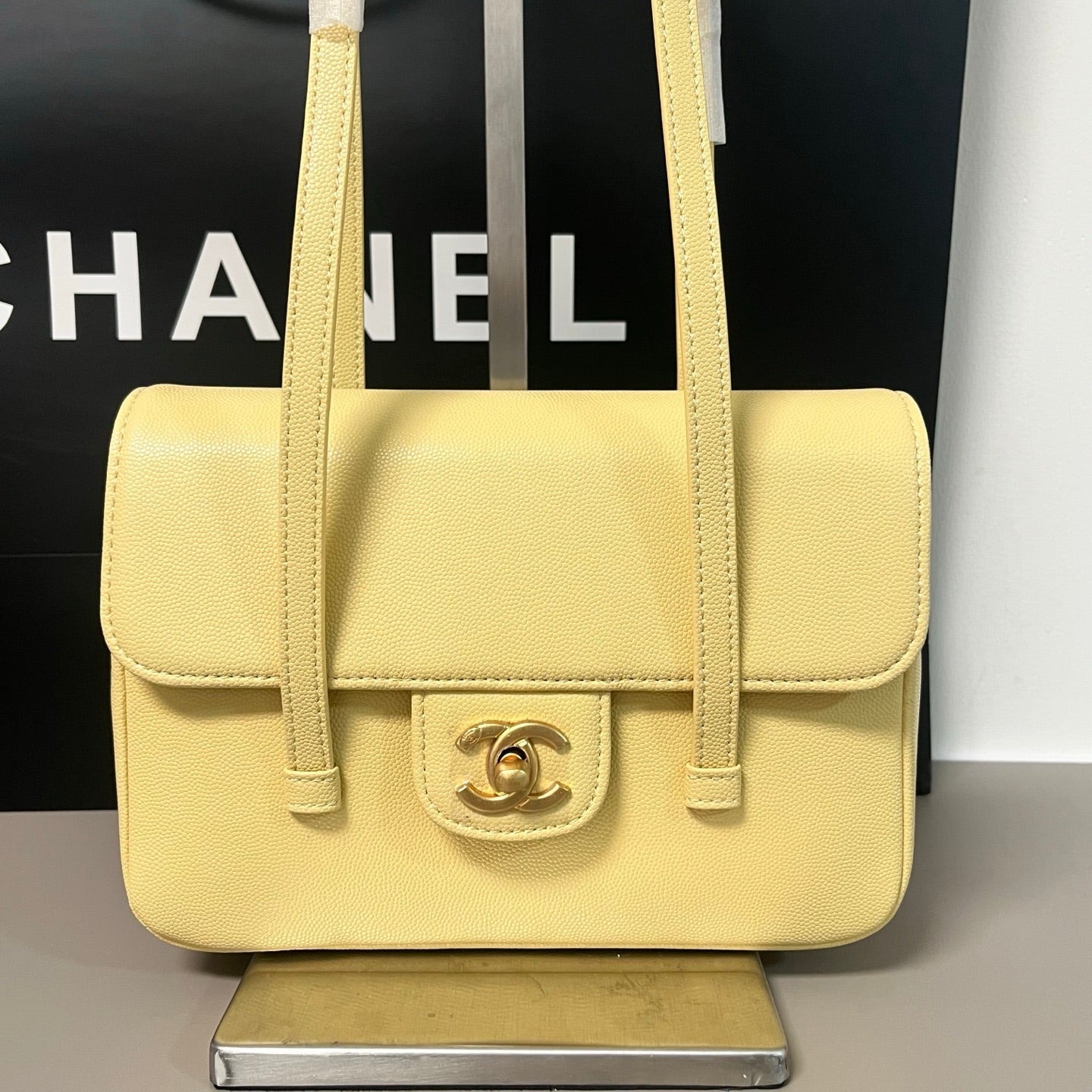B1X46C1 Popular leather bag