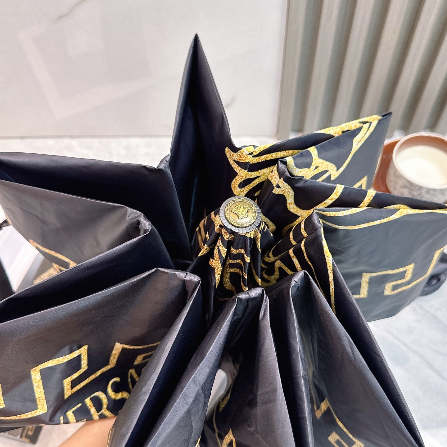 J1R85R112 Popular UV resistant umbrella