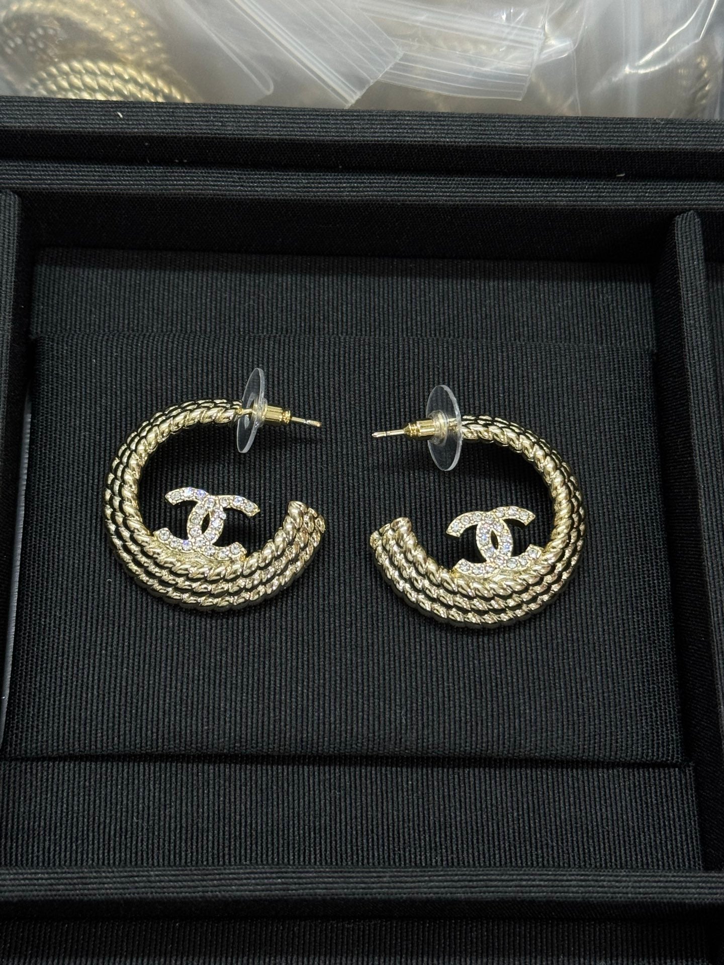 X1Z95C52E Popular Earrings