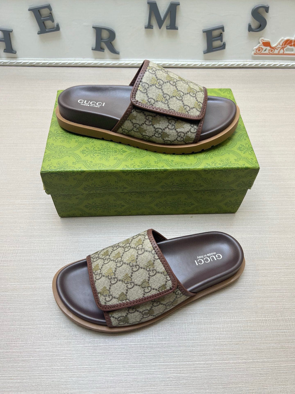 Z5WB240 Popular Slippers