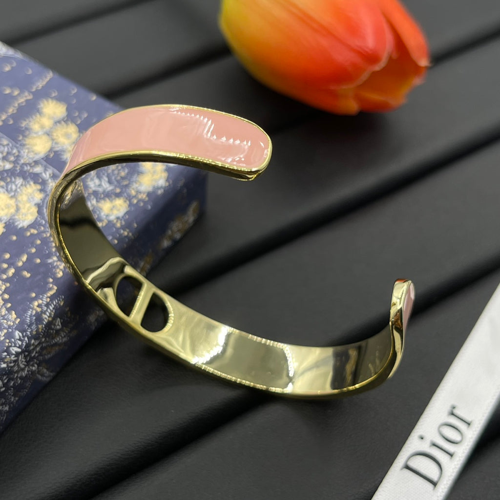 X1Z94D671K  Popular Bracelets