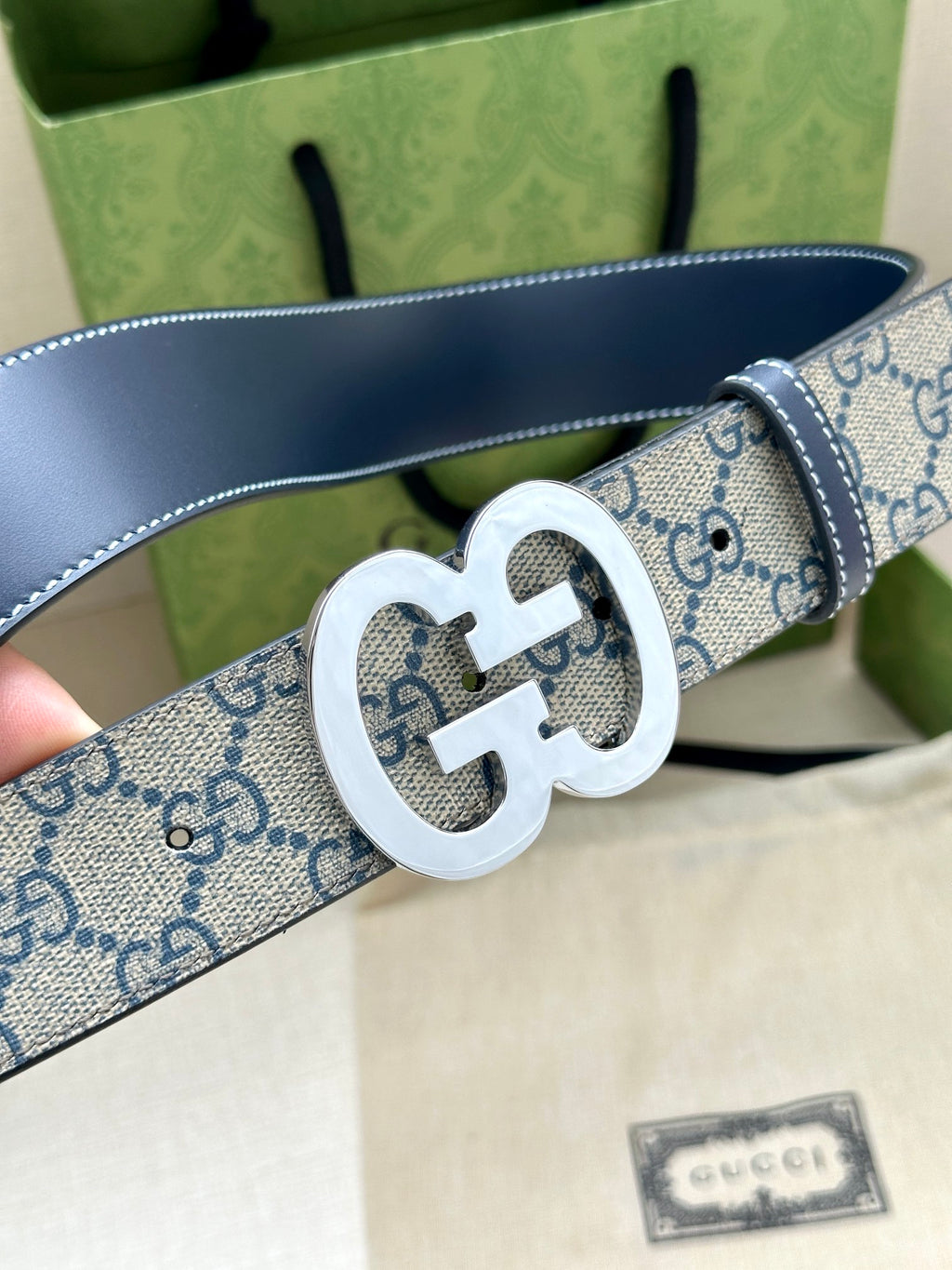 P1R55B210 Popular  High quality belt With full package