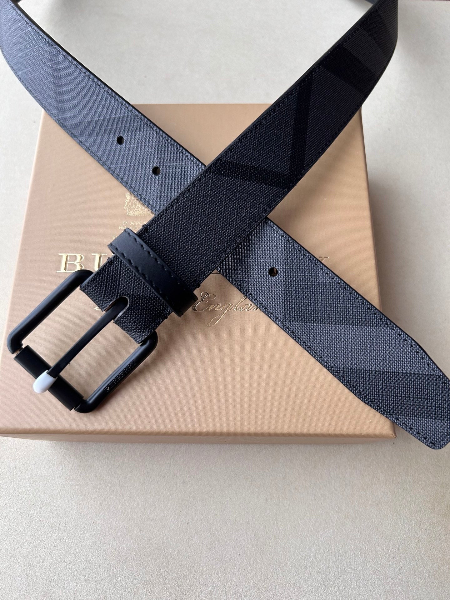 P1Q115R8 Popular High quality belt With full package