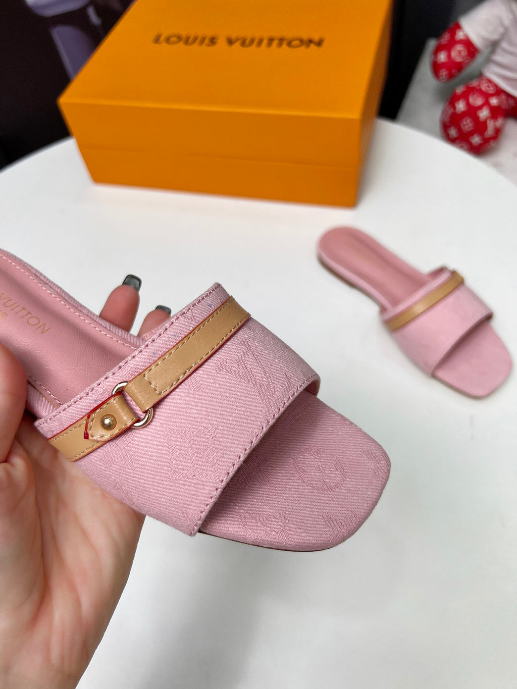Z2R45E23  Popular high-quality shoes