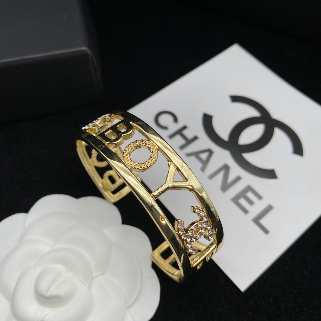 X1B82C217K  Popular Bracelets