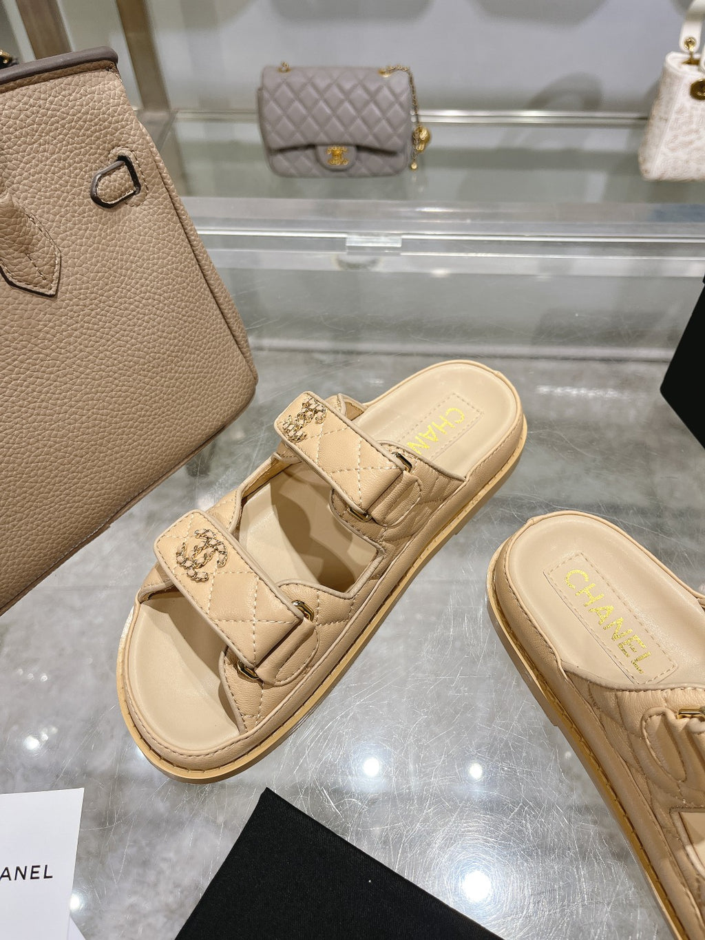Z2R45C7  Popular leather shoes