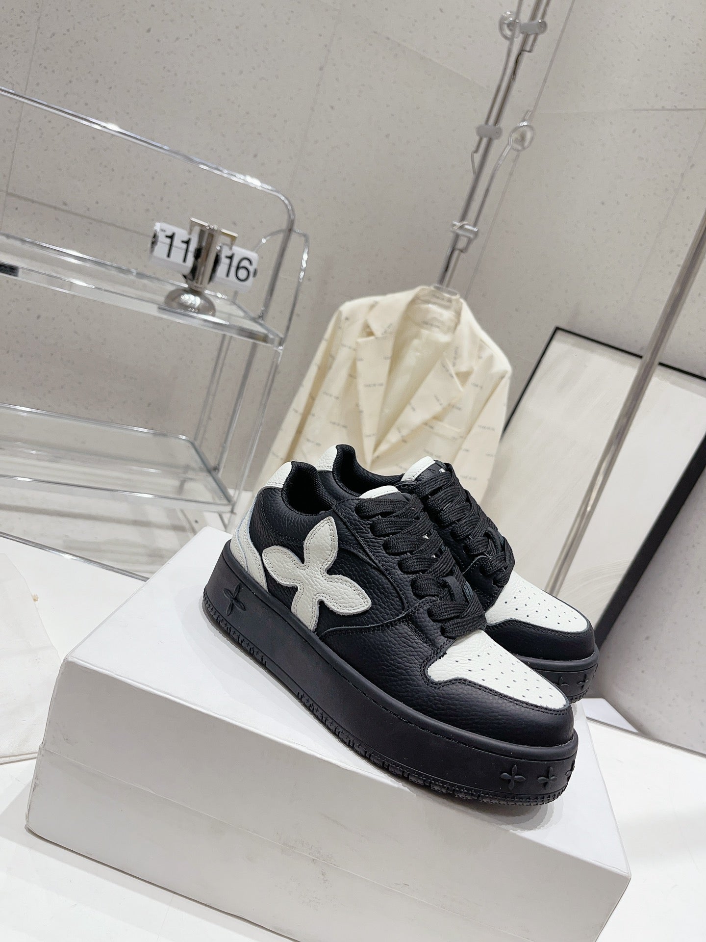 Z1Q105A345 Popular  Shoes