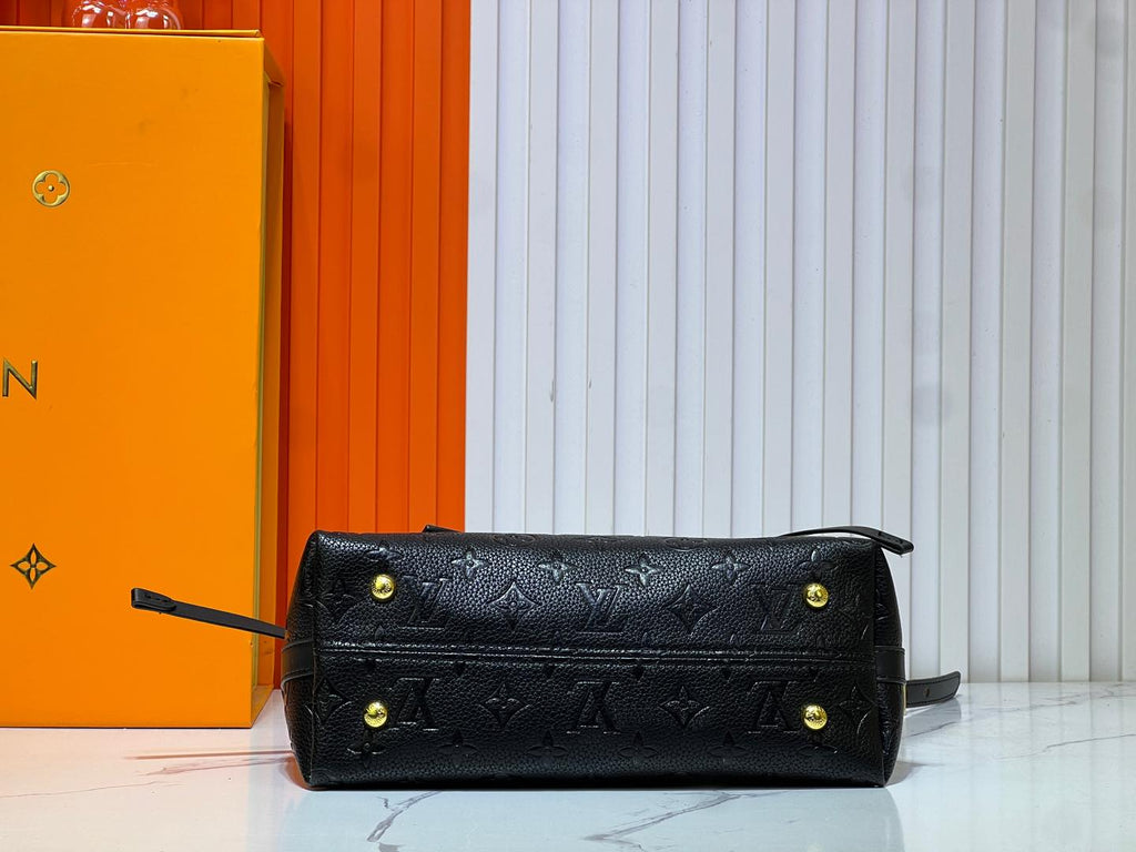 B1W15E33 Popular  leather bag