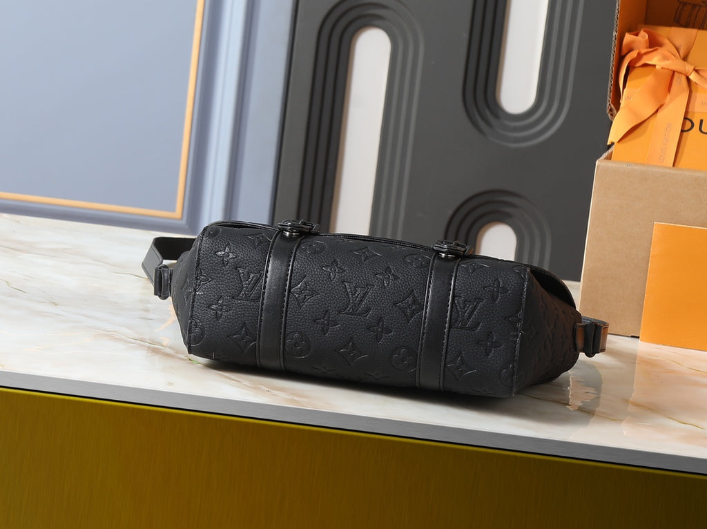 B1R76E56 Popular leather bag