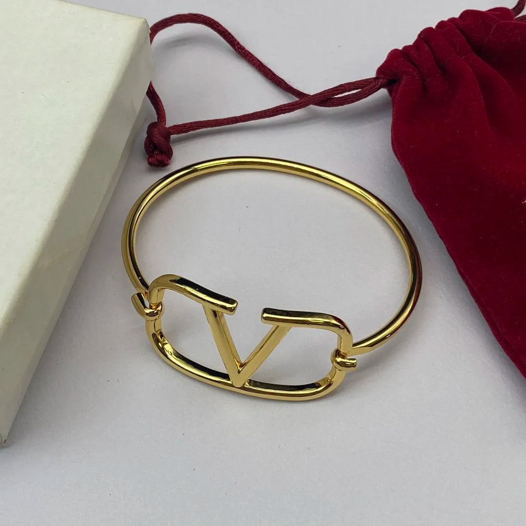 X1Y83VL75K  Popular Bracelets