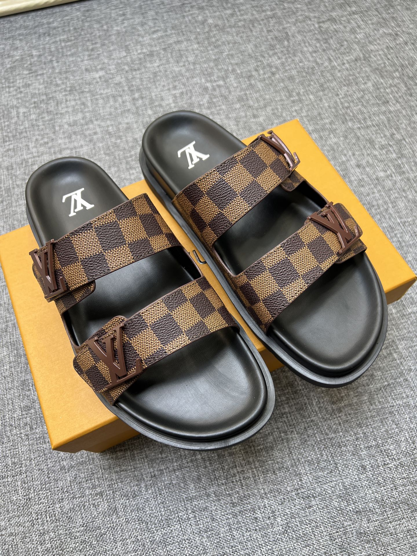 Z5R35E3 Popular Slippers shoes