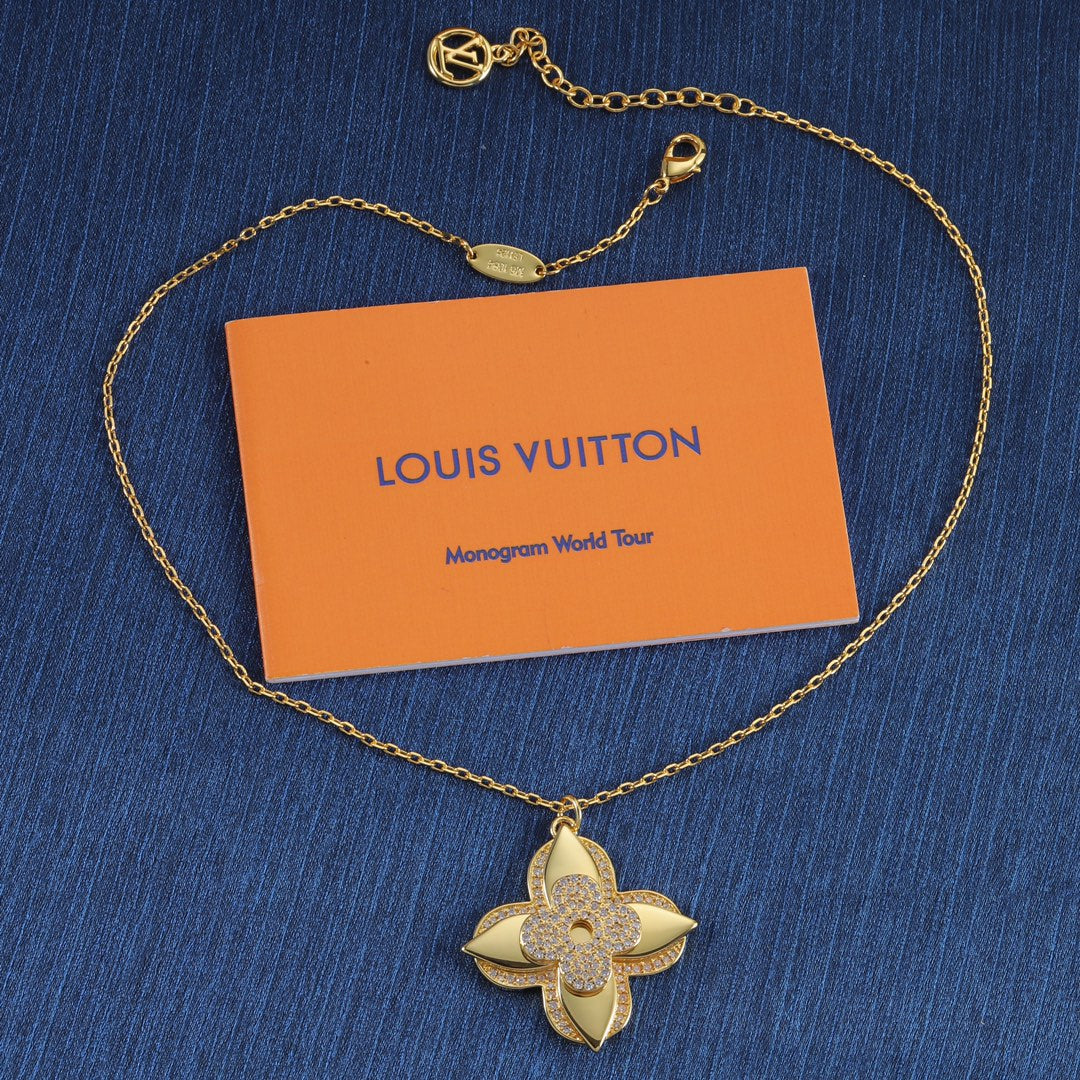X1Q85E333X Popular Necklaces