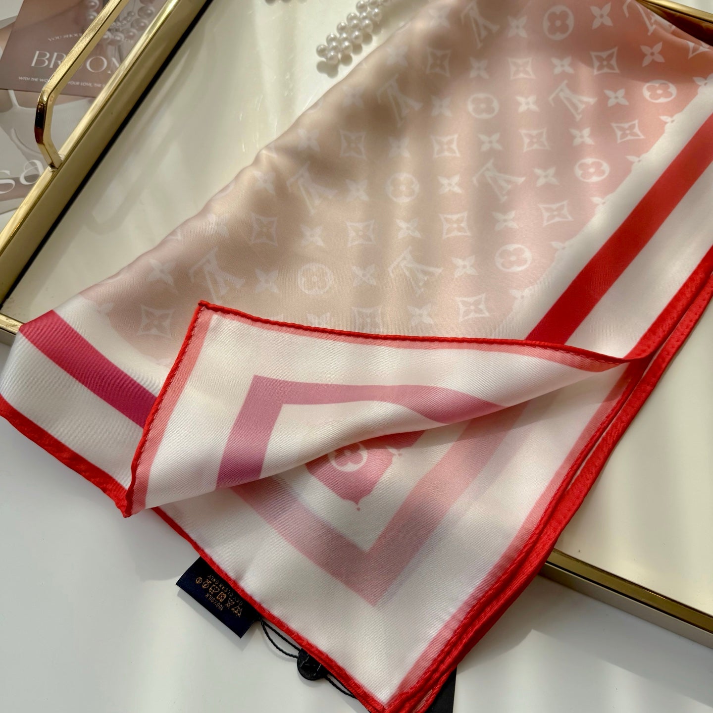 W1Z35E211 Popular Silk Scarve