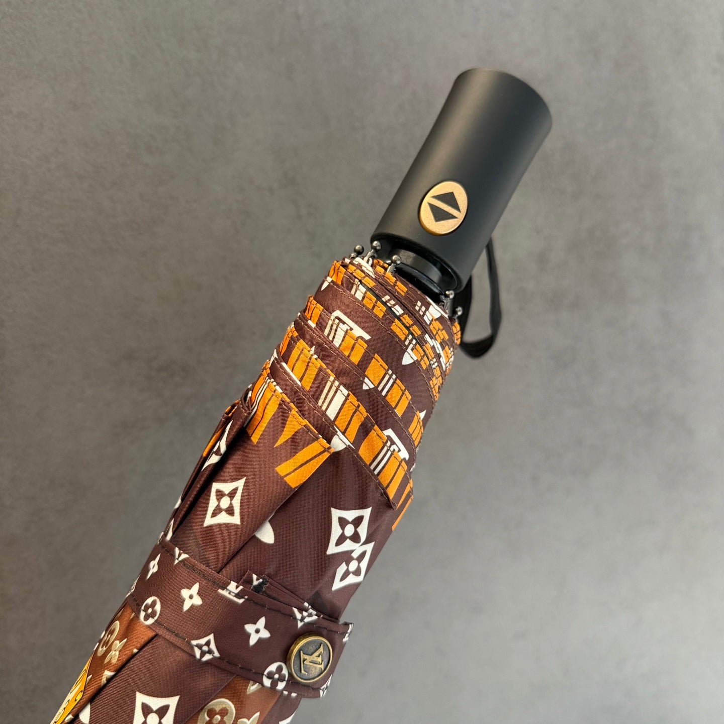 J1N46E1 Popular UV resistant umbrella