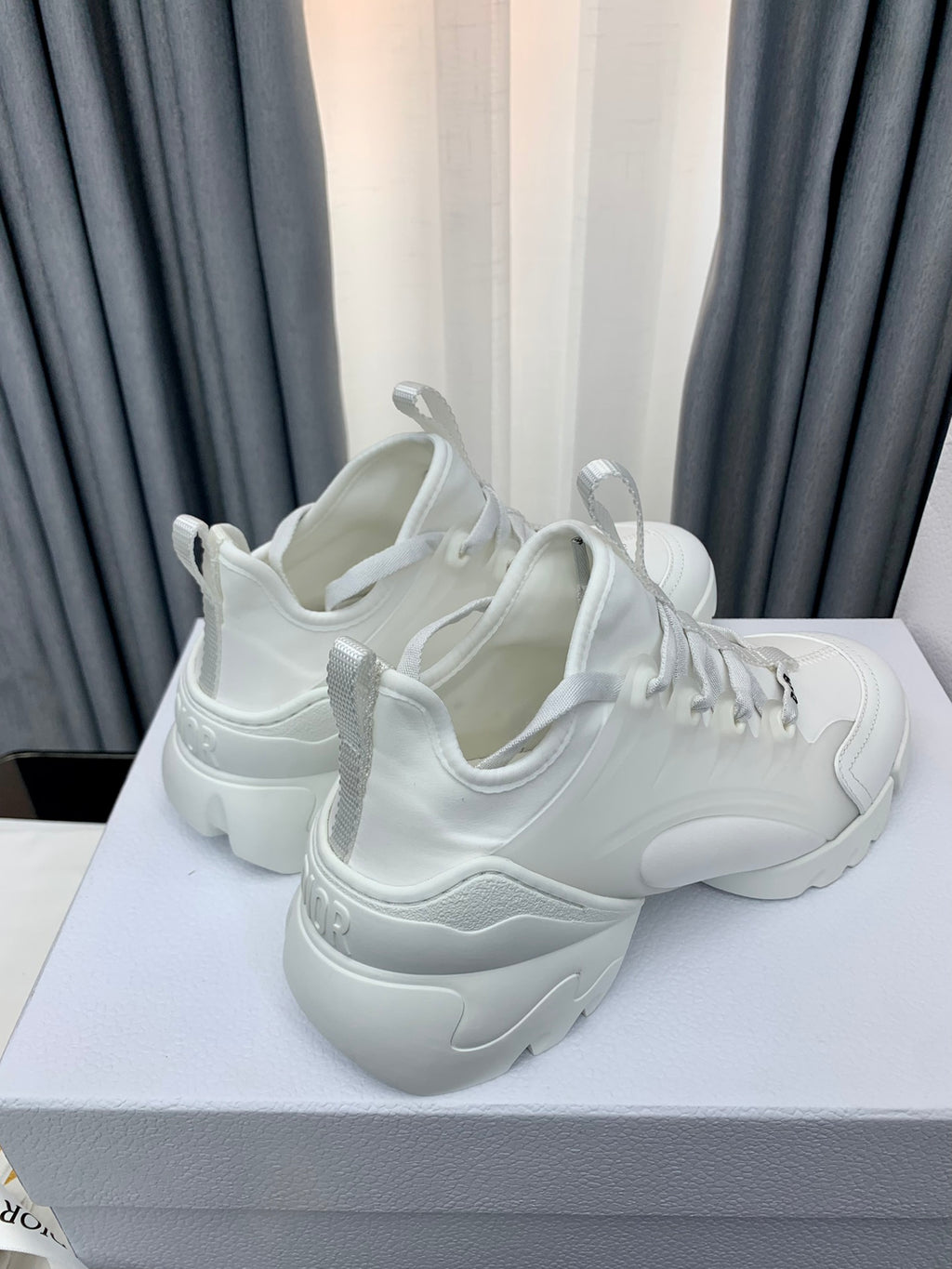 Z1JD26 Popular shoes
