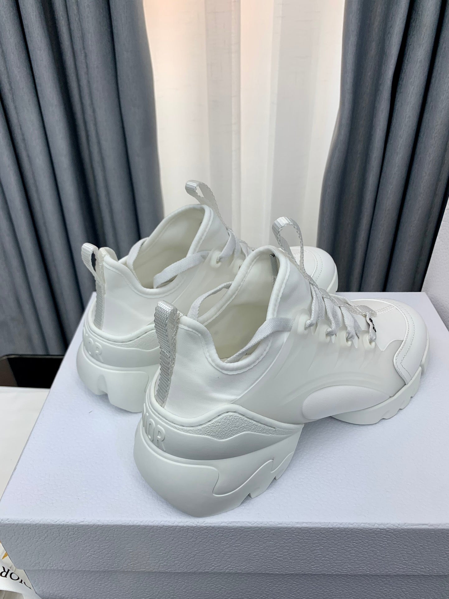 Z1JD26 Popular shoes