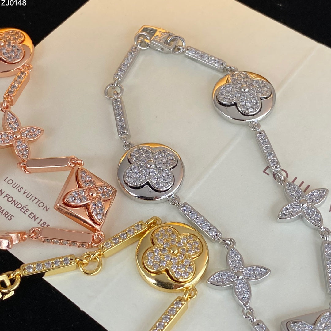 X1X34E602X  Popular Bracelets