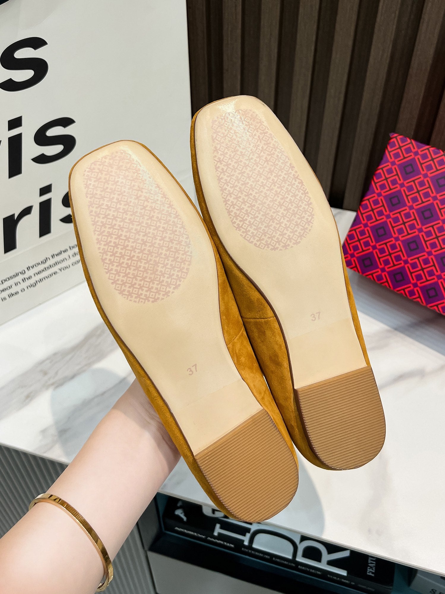 Z2Q95A15  Popular high-quality leather shoes