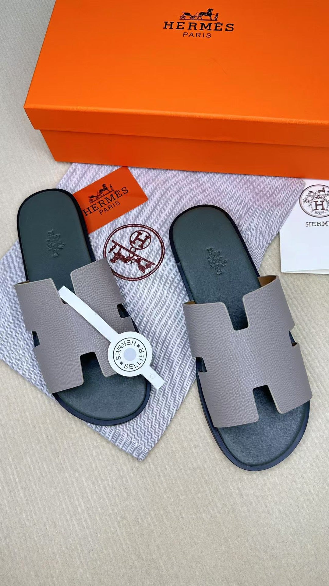 Z2X66H14 Popular high-quality leather Shoes