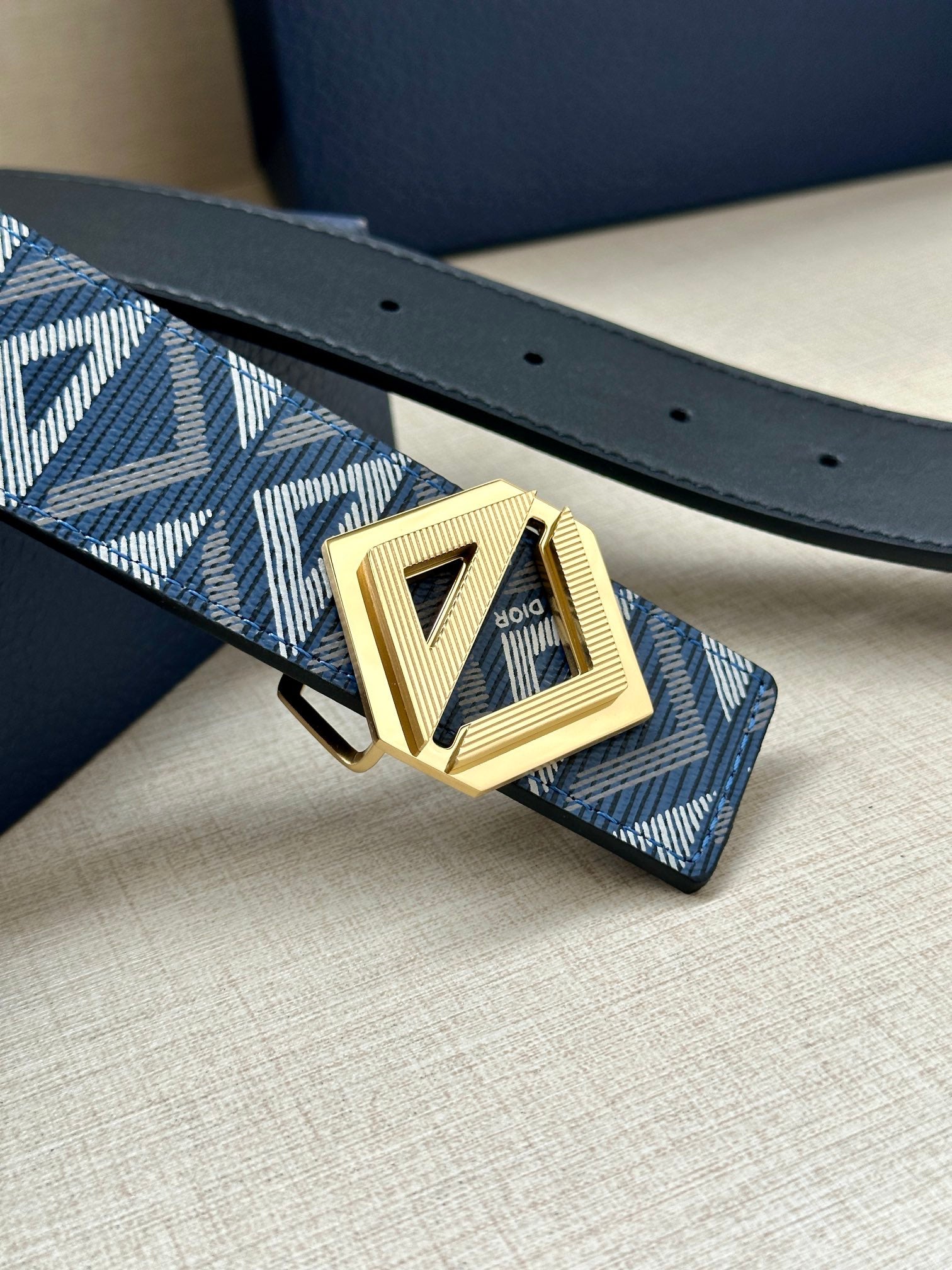 P1Q115D52 Popular High quality belt With full package