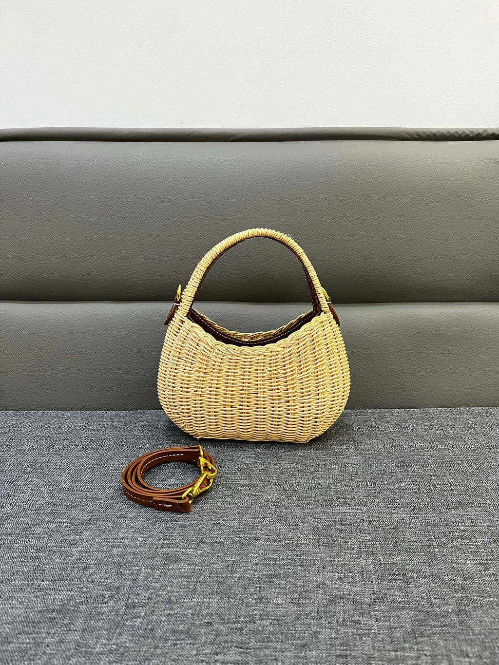 B1P46A119 Popular woven bag