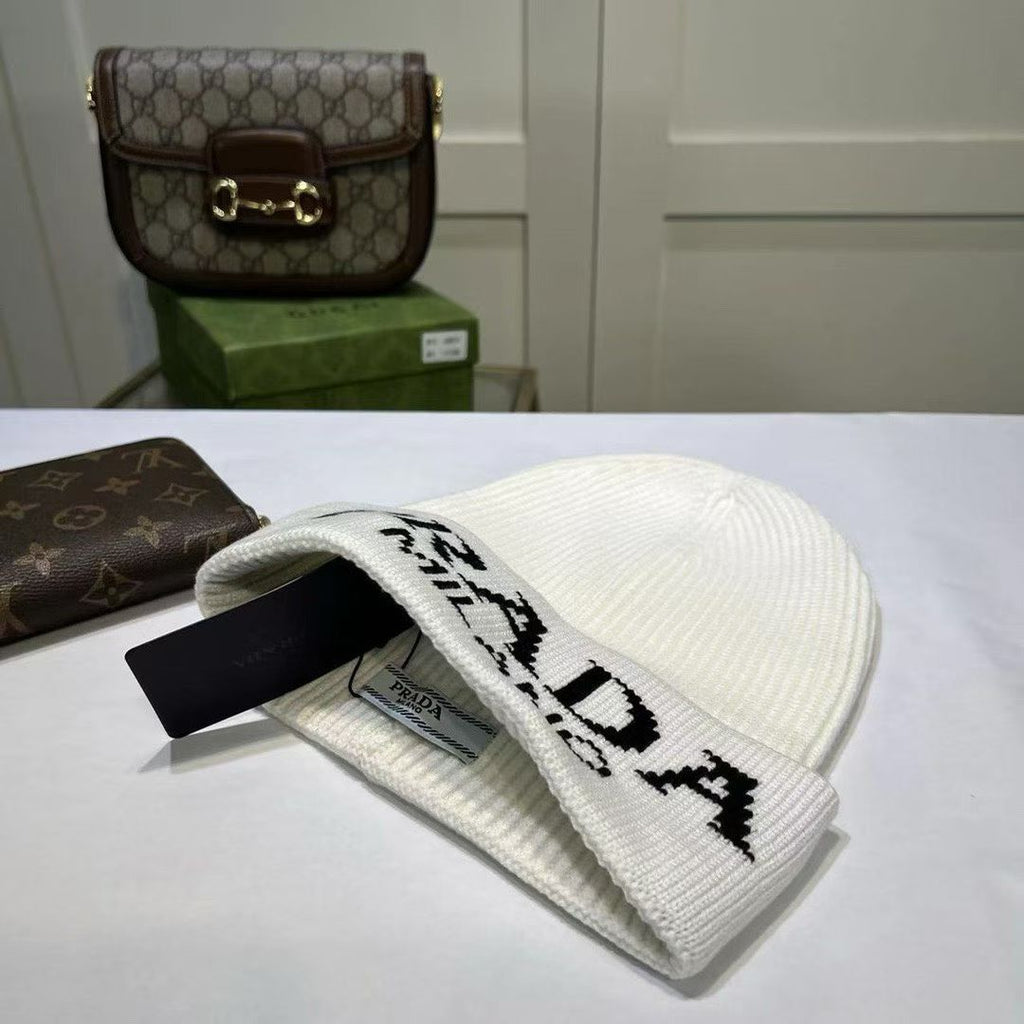 M1R86P82 Popular hats