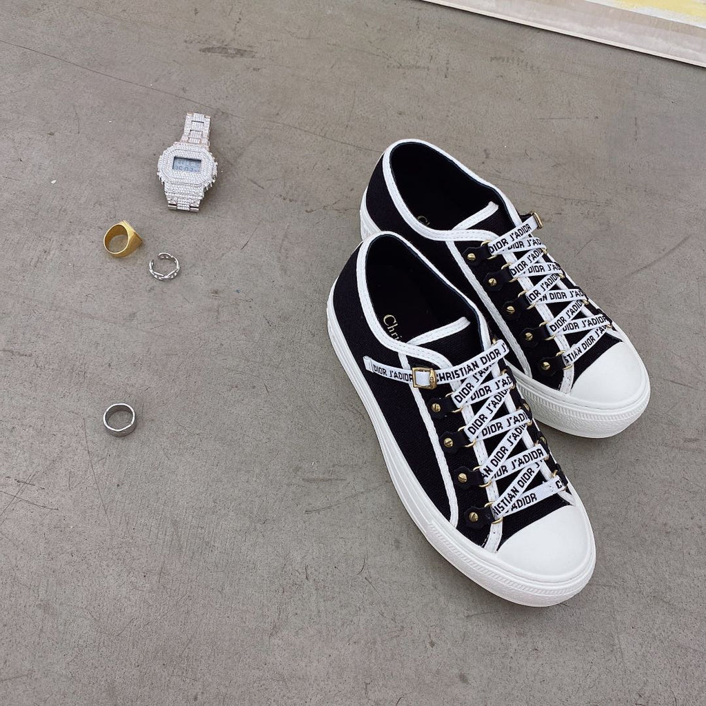 Z2Q105D429 Popular high-quality Shoes