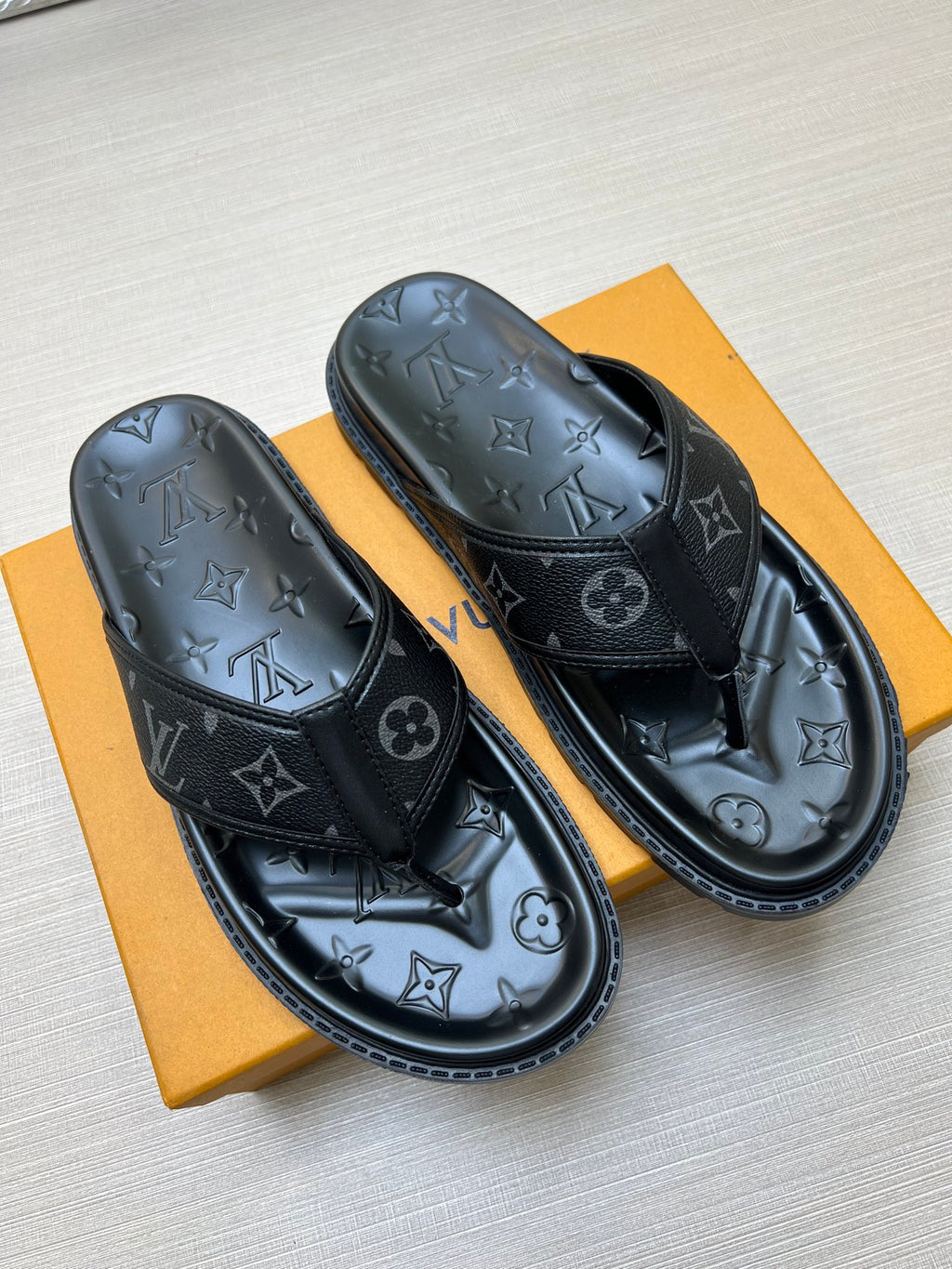 Z5Z35E303 Popular Slippers