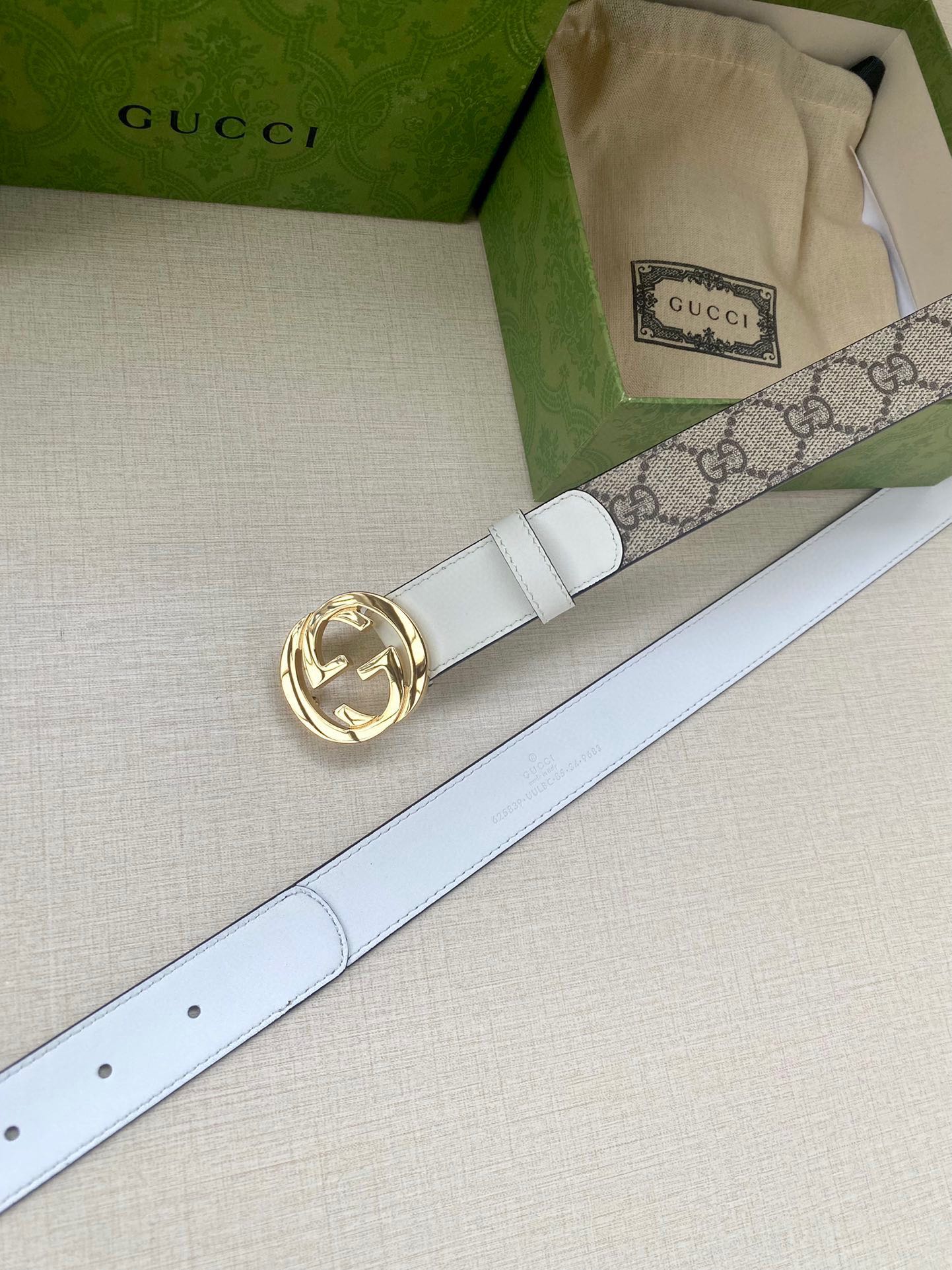 P1W15B152 Popular  High quality belt With full package